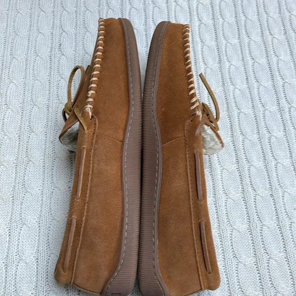 Minnetonka Men’s sz 15 slippers. Suede, rubber sole, Fur lined. good condition - Picture 8 of 11